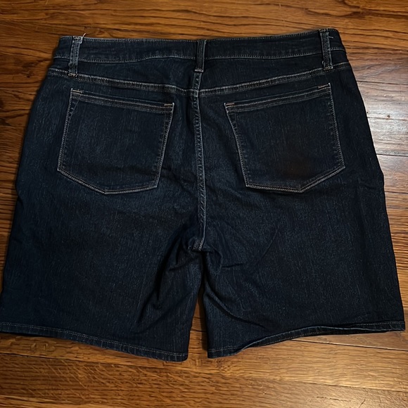 Lee Midrise shorts - Picture 3 of 3